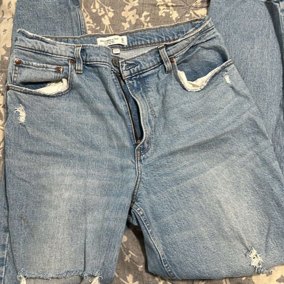 Abercrombie 90s Straight Ultra High Rise - Picture 3 of 4